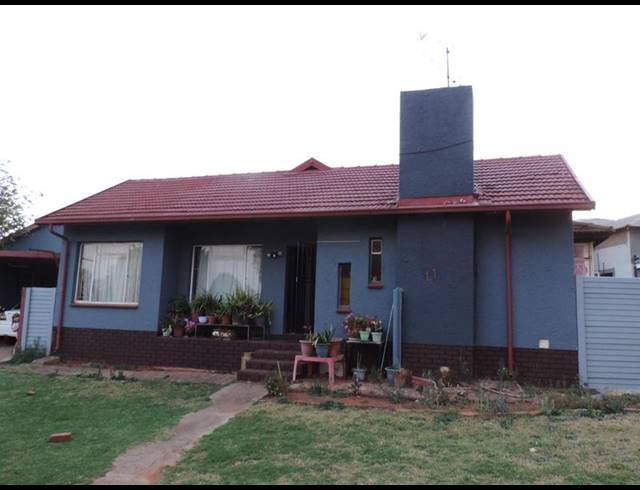 4 BEDROOM HOUSE FOR SALE IN BIRCH ACRES